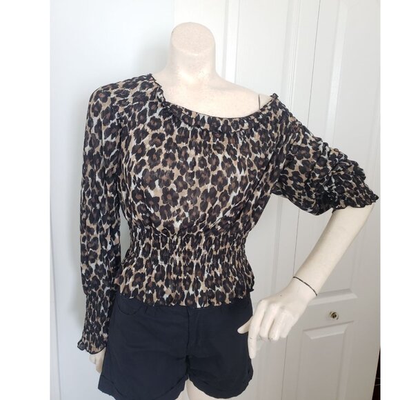 Ruffle Retro Style Blouse animal print puff sleeve top off shoulder medium - Picture 7 of 9